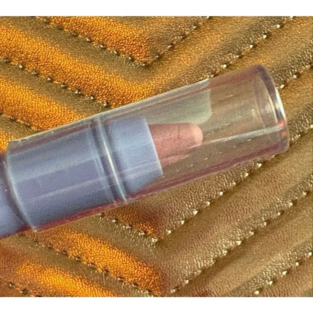 FLORENCE by Mills - NWT - Eye Candy Eyeshadow Stick in 